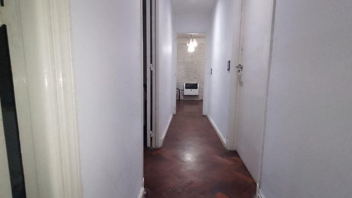 Foto de VENTA DEPARTAMENTO 4 AMBIENTES CON PATIO BARRACAS, imagen 4