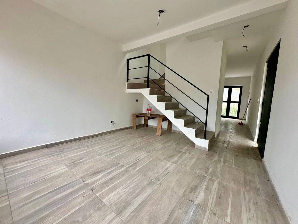 Foto de Duplex mas proyecto en Venta Del Viso, imagen 4
