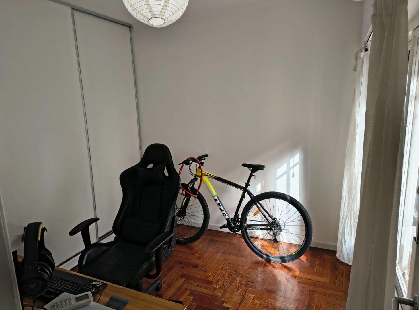 Foto de Venta Casa 4 amb - 2 Dorm - Ramos Mejia, imagen 2
