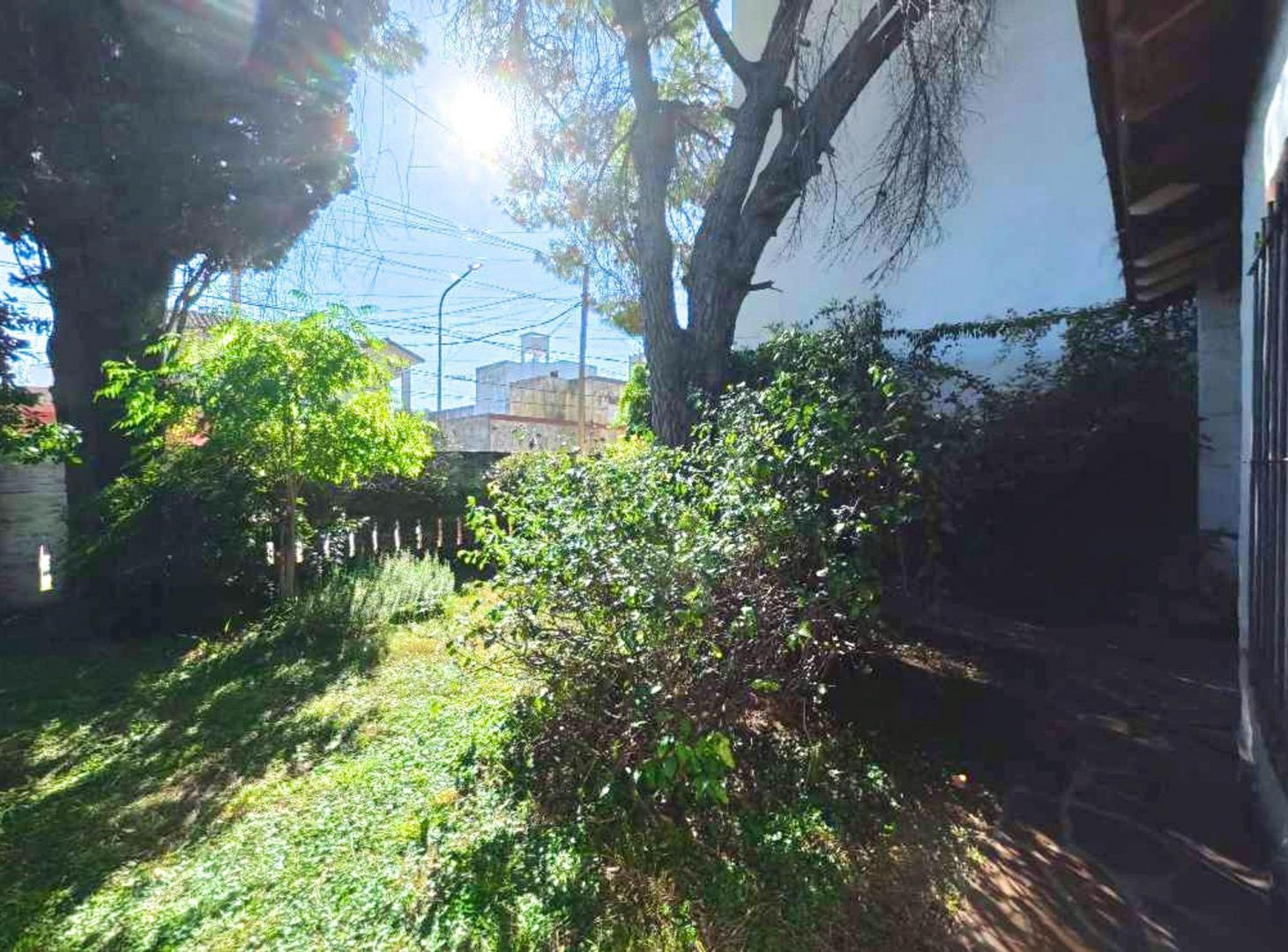 Foto de VENTA LOTE 550M2 ZONIFICACION UCA EN PILAR CENTRO, imagen 4