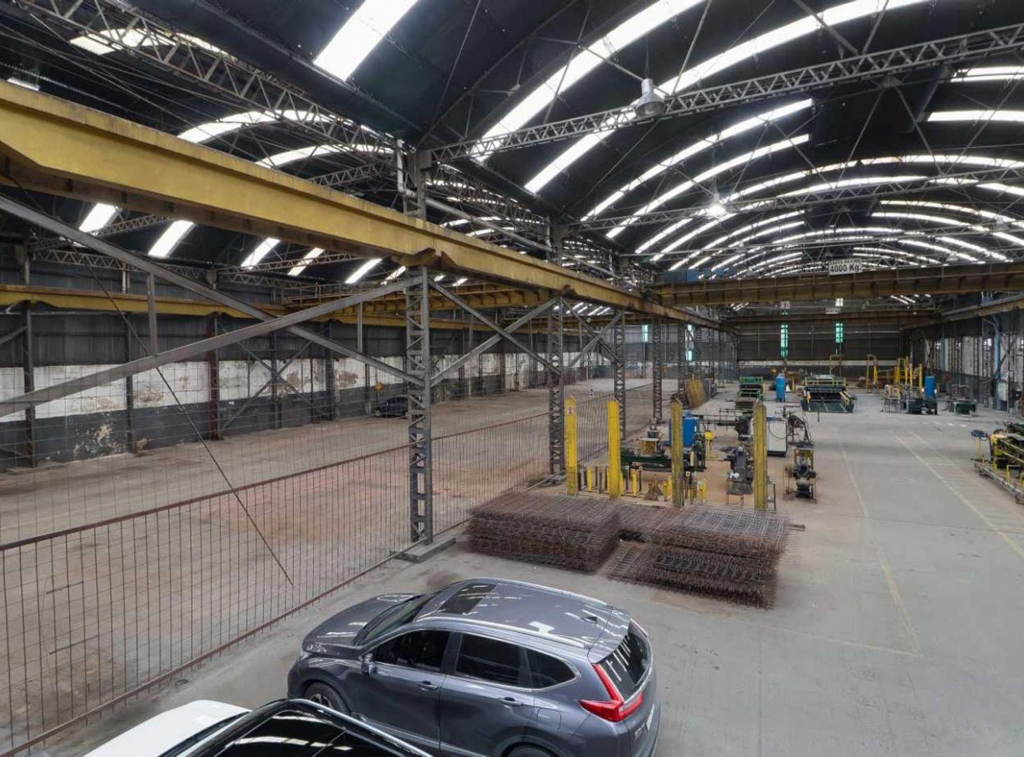 Foto de VENTA GALPON / DEPOSITO INDUSTRIAL EN AVELLANEDA, imagen 2