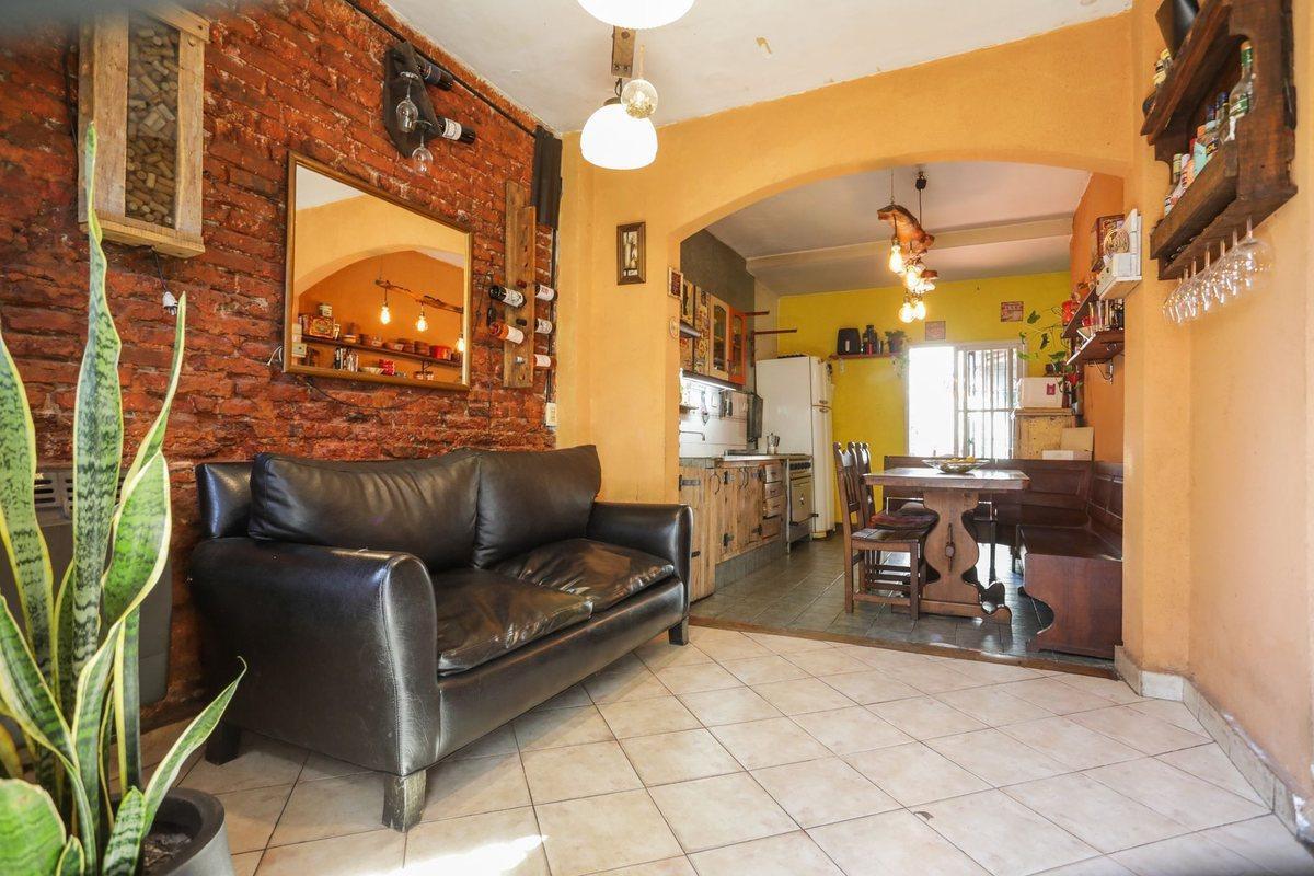 Foto de VENTA CASA 4 DORMITORIOS GRAN PATIO FLORIDA OESTE, imagen 3