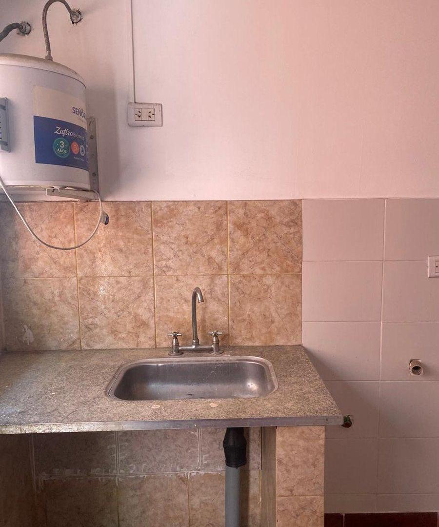 Foto de VENTA DE SEIS CASAS EN LOMAS DE ZAMORA INVERSION, imagen 4