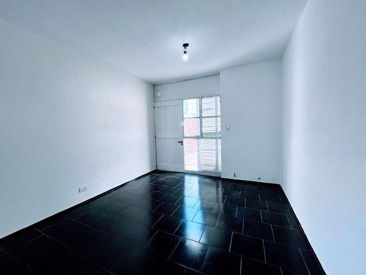 Foto de VENTA CASA 4 AMB. PATIO EL TALAR APTA CRÉDITO, imagen 2