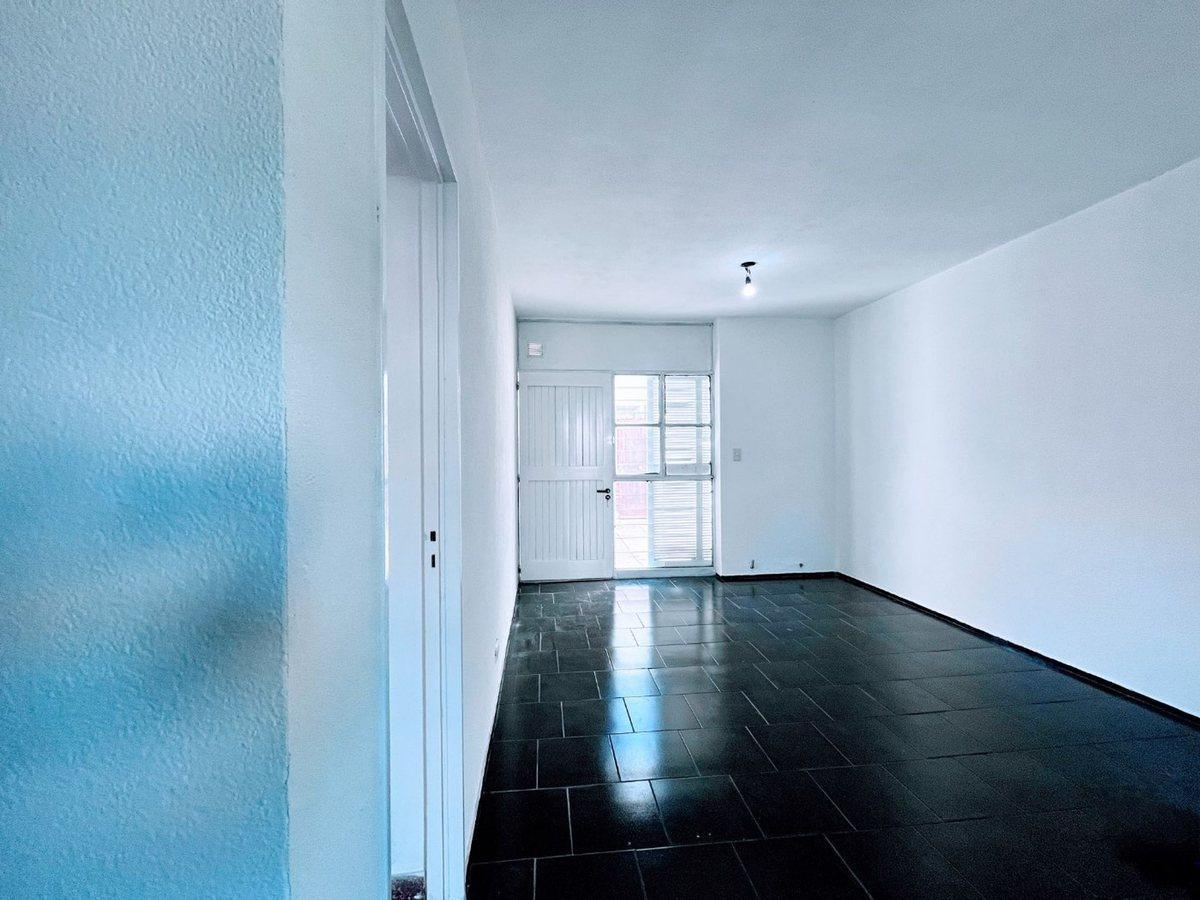 Foto de VENTA CASA 4 AMB. PATIO EL TALAR APTA CRÉDITO, imagen 4