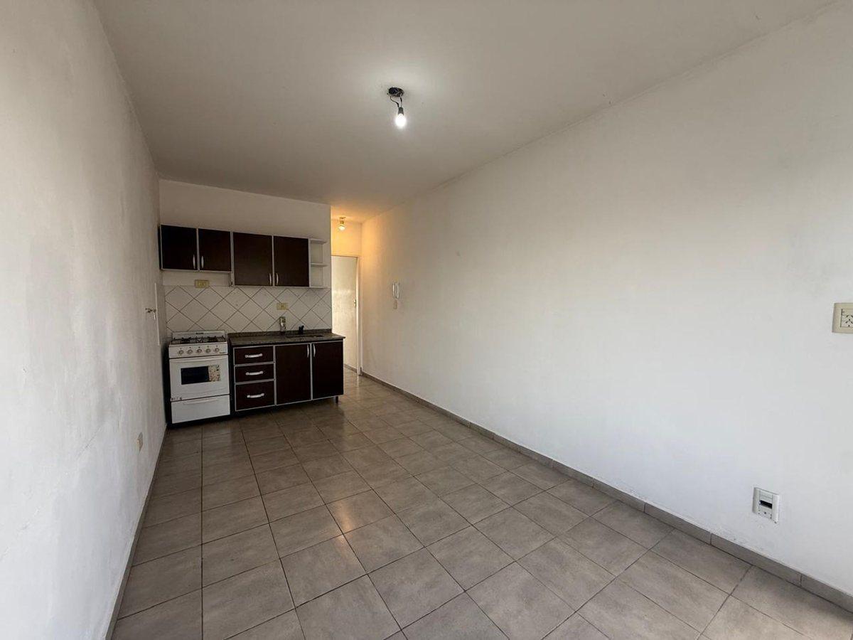 Foto de VENTA DEPARTAMENTO 2 AMBIENTES EN RAMOS MEJIA, imagen 5