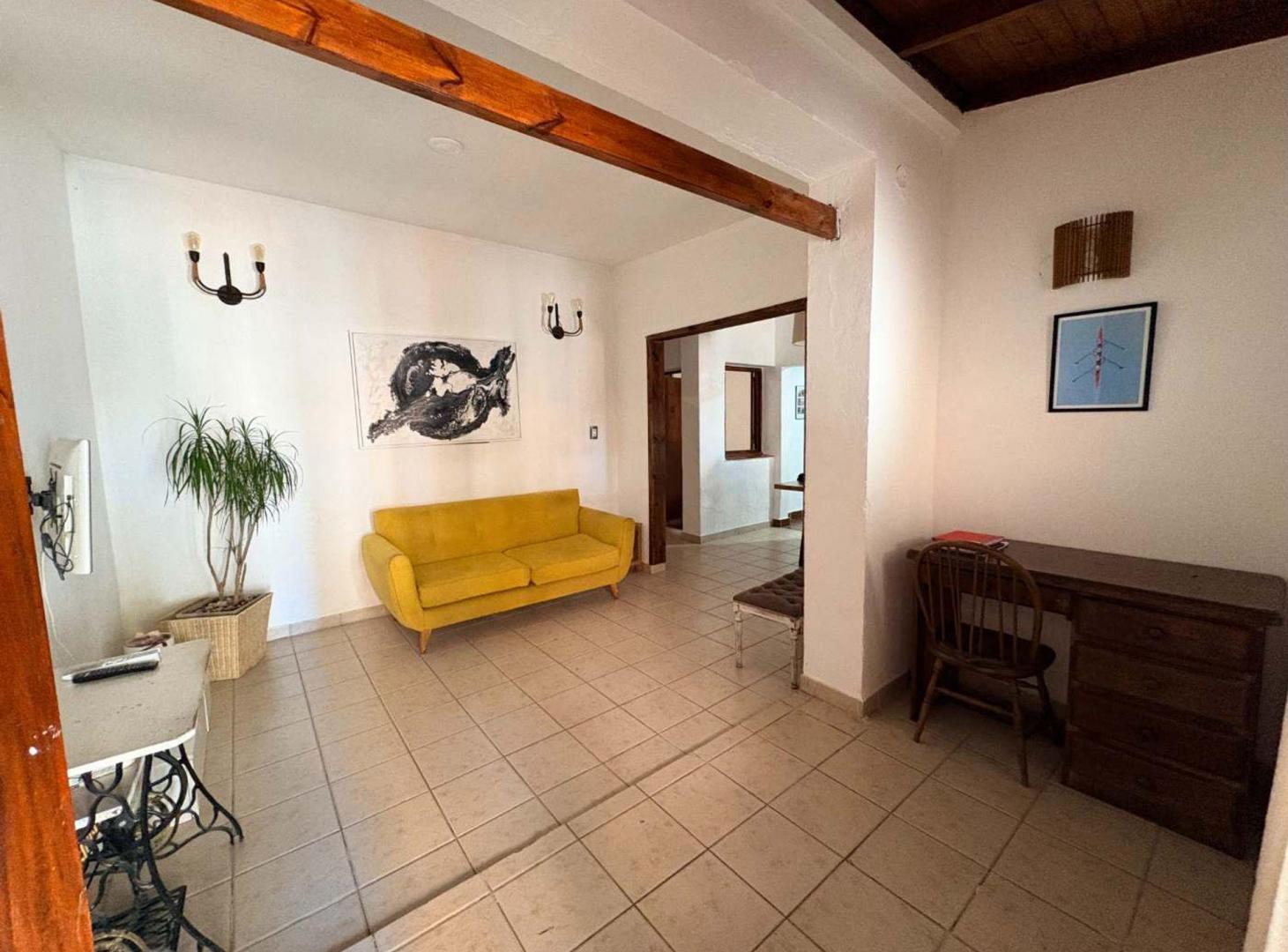 Foto de PH 3 AMBIENTES EN VENTA VILLA ADELINA APTO CREDITO, imagen 2
