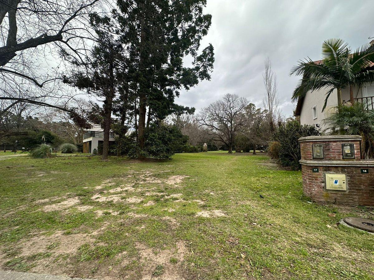 Foto de Venta de lote en barrio cerrado Fincas del Lago, imagen 4