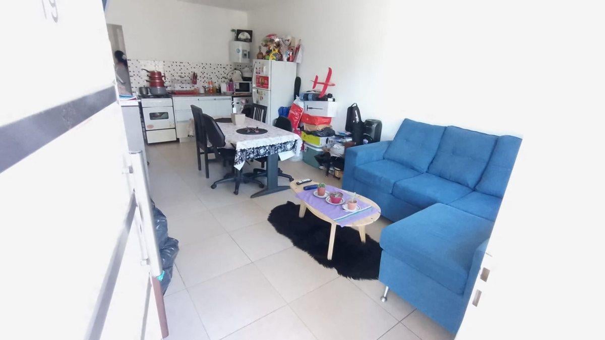 Foto de VENTA DEPARTAMENTO PH 2 AMBIENTES JOSE C PAZ, imagen 1