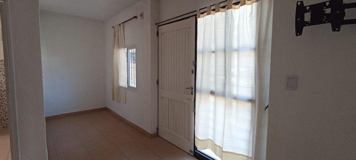 Foto de VENTA CASA MAS DEPARTAMENTO EN EL TALAR TIGRE, imagen 1