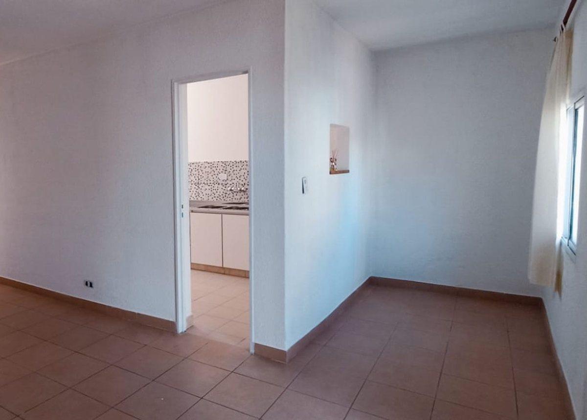 Foto de VENTA CASA MAS DEPARTAMENTO EN EL TALAR TIGRE, imagen 2