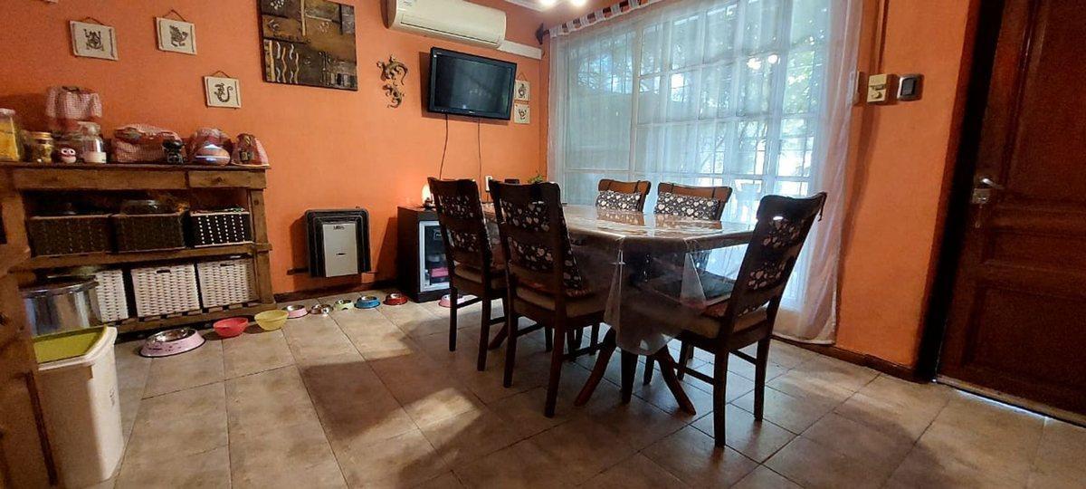 Foto de CASA EN VENTA DE 4 AMB EN TRONCOS DEL TALAR TIGRE, imagen 3