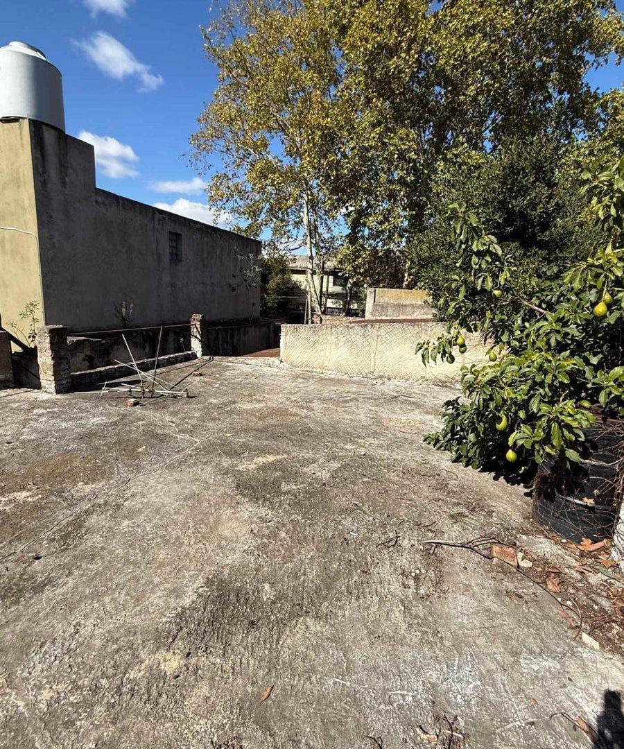 Foto de casa en venta en Villa Ballester a refaccionar, imagen 2