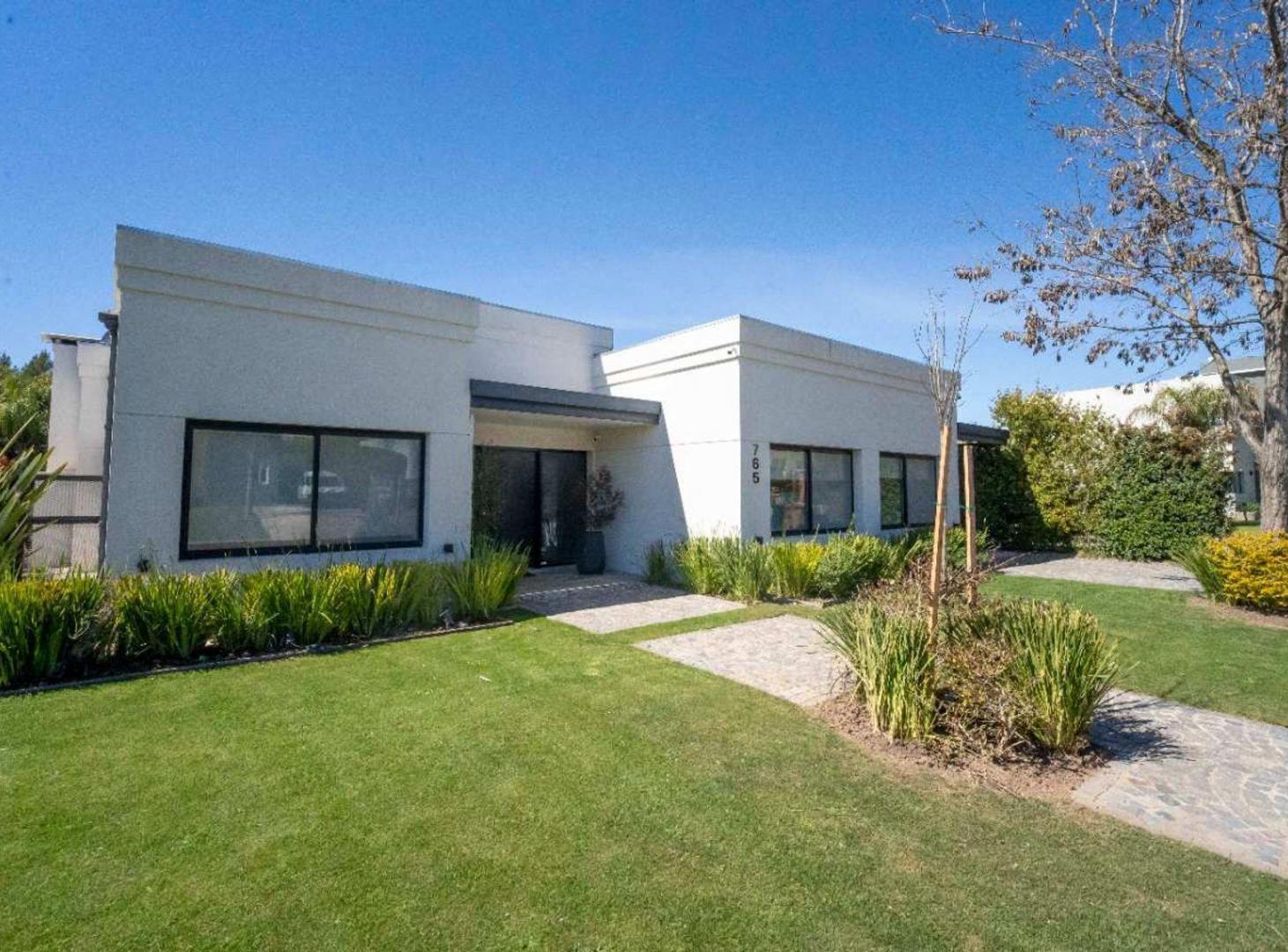 Foto de VENTA CASA 5 AMBIENTES EN EL BARRIO SAN MATIAS, imagen 3