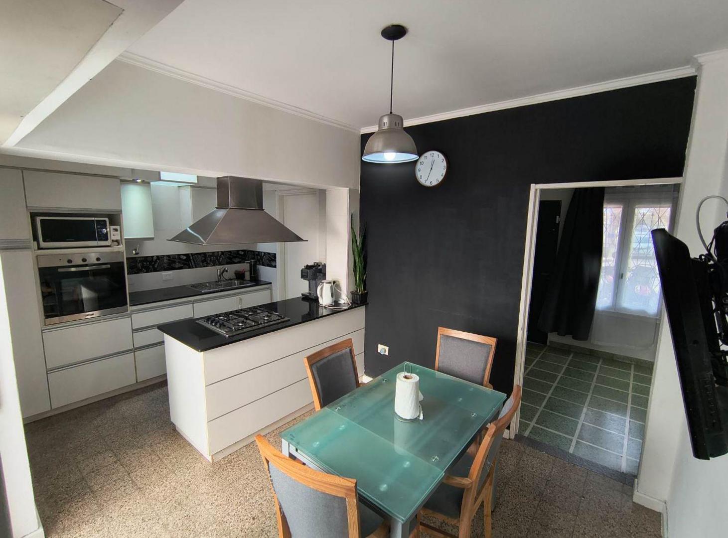 Foto de Venta de Casa 4 ambientes en Ramos Mejia, imagen 1
