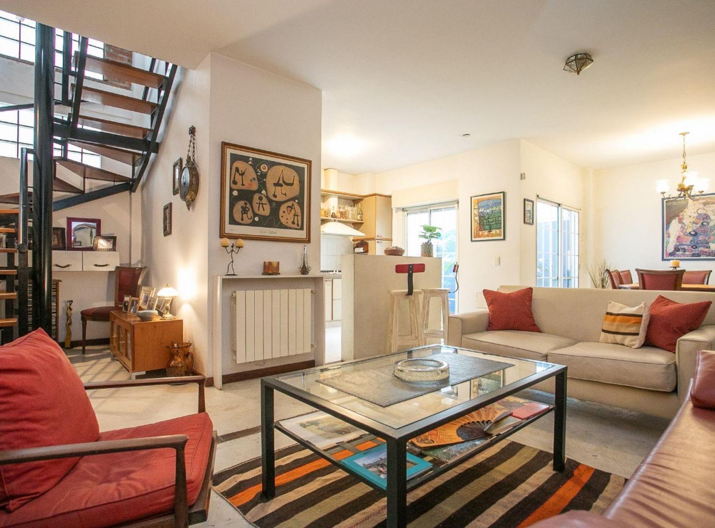 Foto de VENTA PH TIPO CASA 5 AMB CON COCHERA COLEGIALES, imagen 1