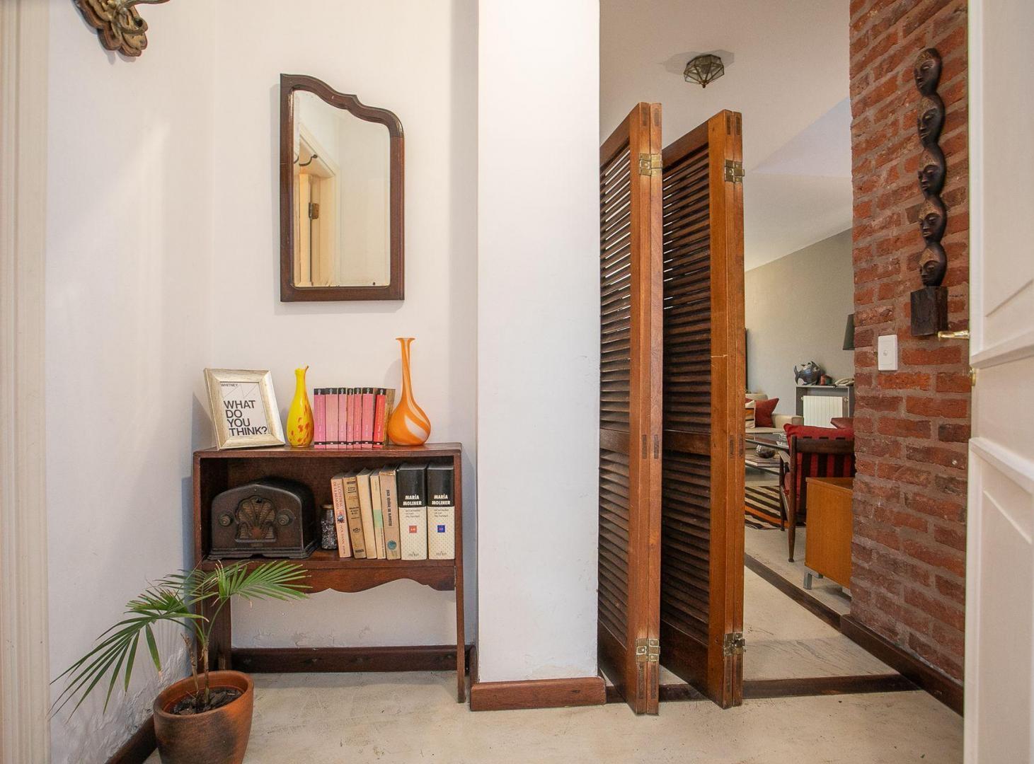 Foto de VENTA PH TIPO CASA 5 AMB CON COCHERA COLEGIALES, imagen 3