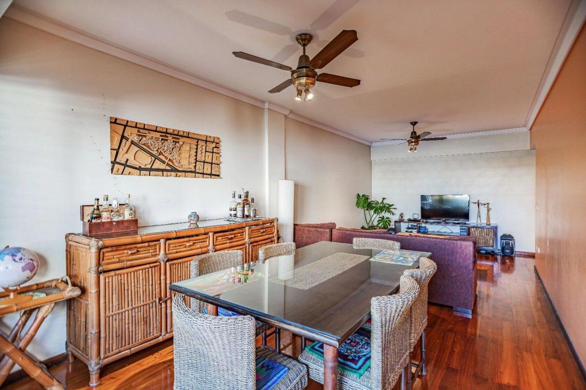 Foto de VENTA DEPTO 4 AMB Y DEP COCHERA BALCON BELGRANO R, imagen 5