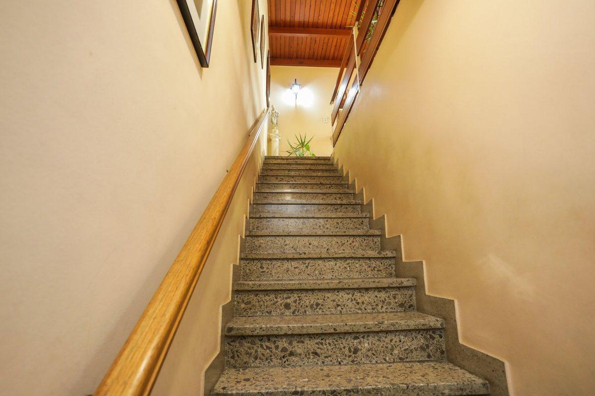 Foto de VENTA CASA 5 AMB. 2 GALPONES OFICINA FLORIDA MITRE, imagen 2