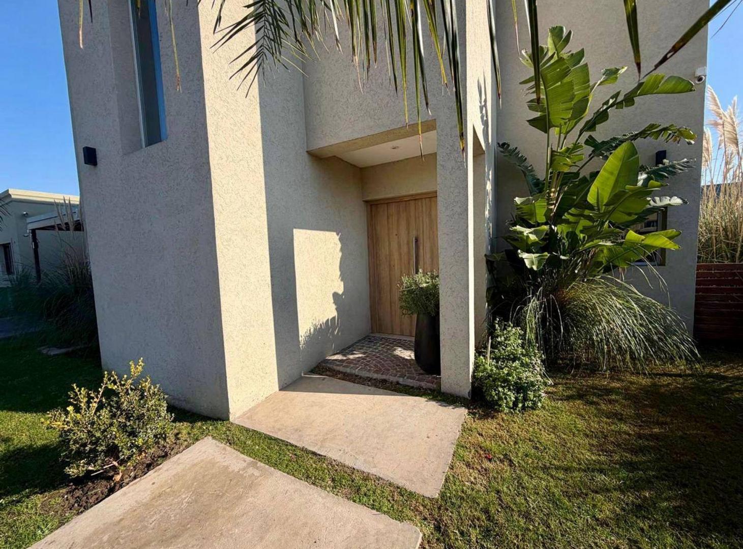 Foto de Casa en Venta 4 amb en Barrio Santa Lucia, imagen 5