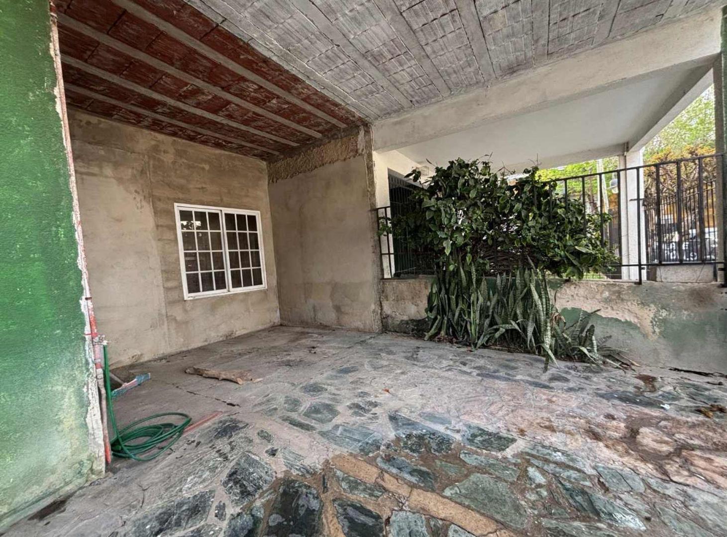 Foto de VENTA CASA 4 AMBIENTES CON PATIO EL TALAR TIGRE, imagen 2
