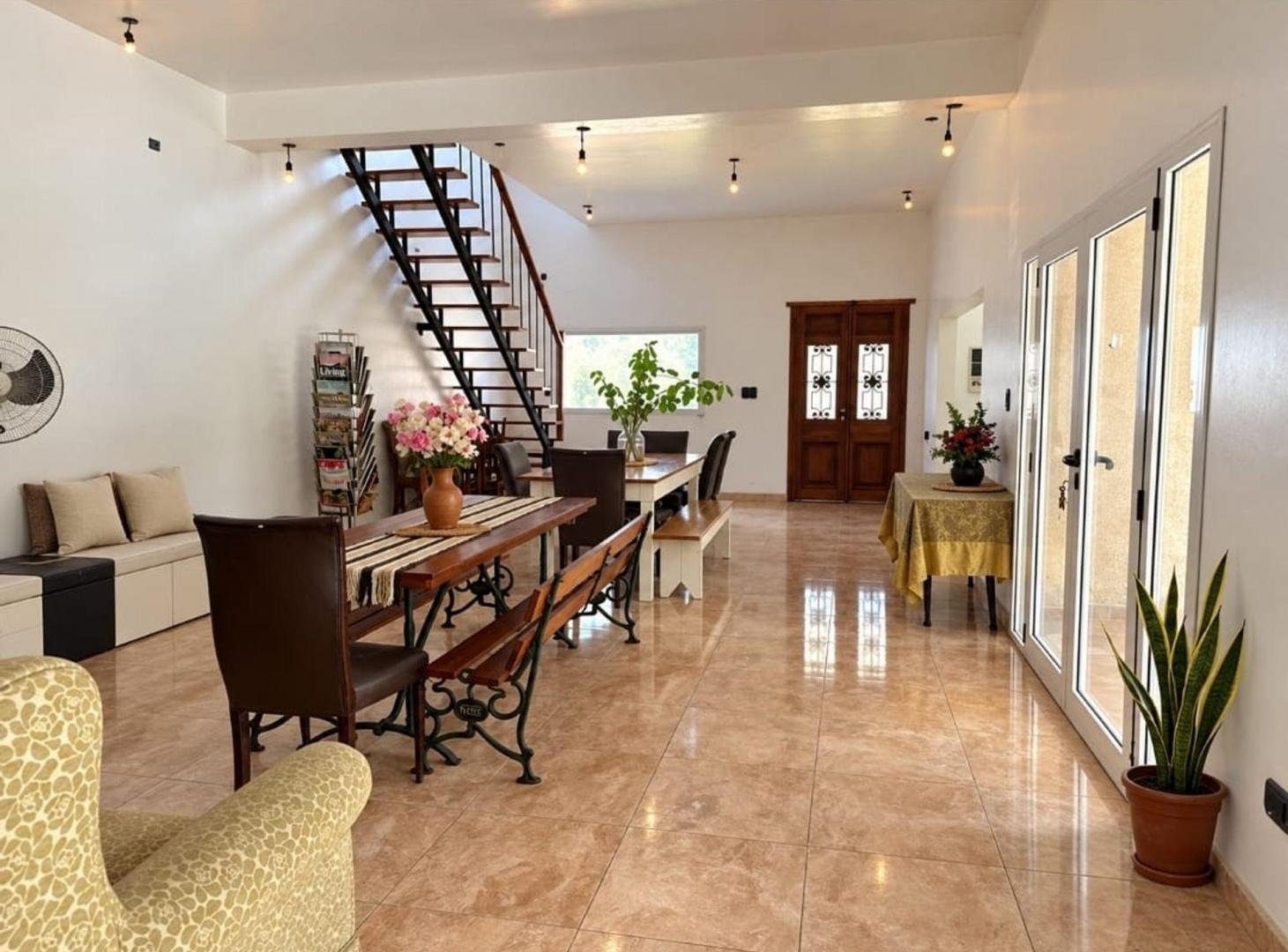 Foto de CASA QUINTA EN VENTA - AMPLIO TERRENO EN MORENO, imagen 2
