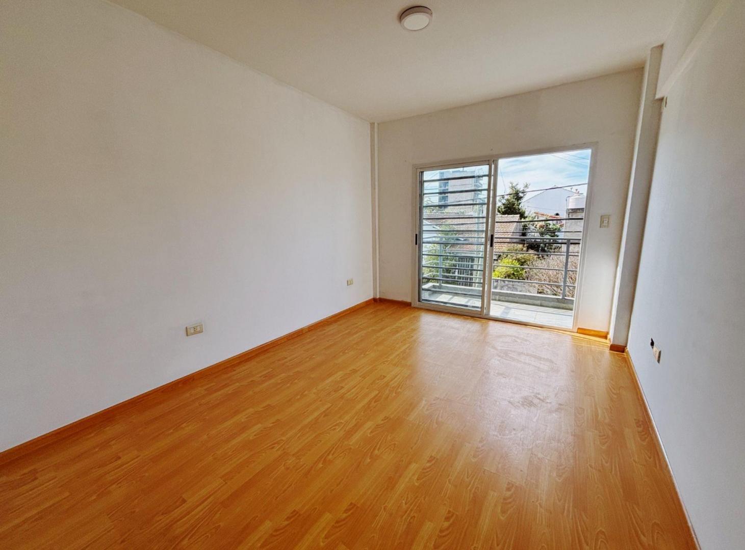 Foto de Departamento 2 ambientes c/cochera Alquiler- Tigre, imagen 3