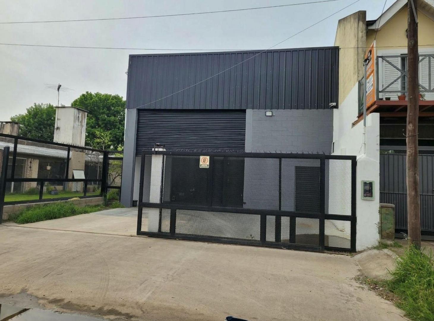 Foto de GALPON A ESTRENAR EN RICARDO ROJAS,ZONA INDUSTRIAL, imagen 2
