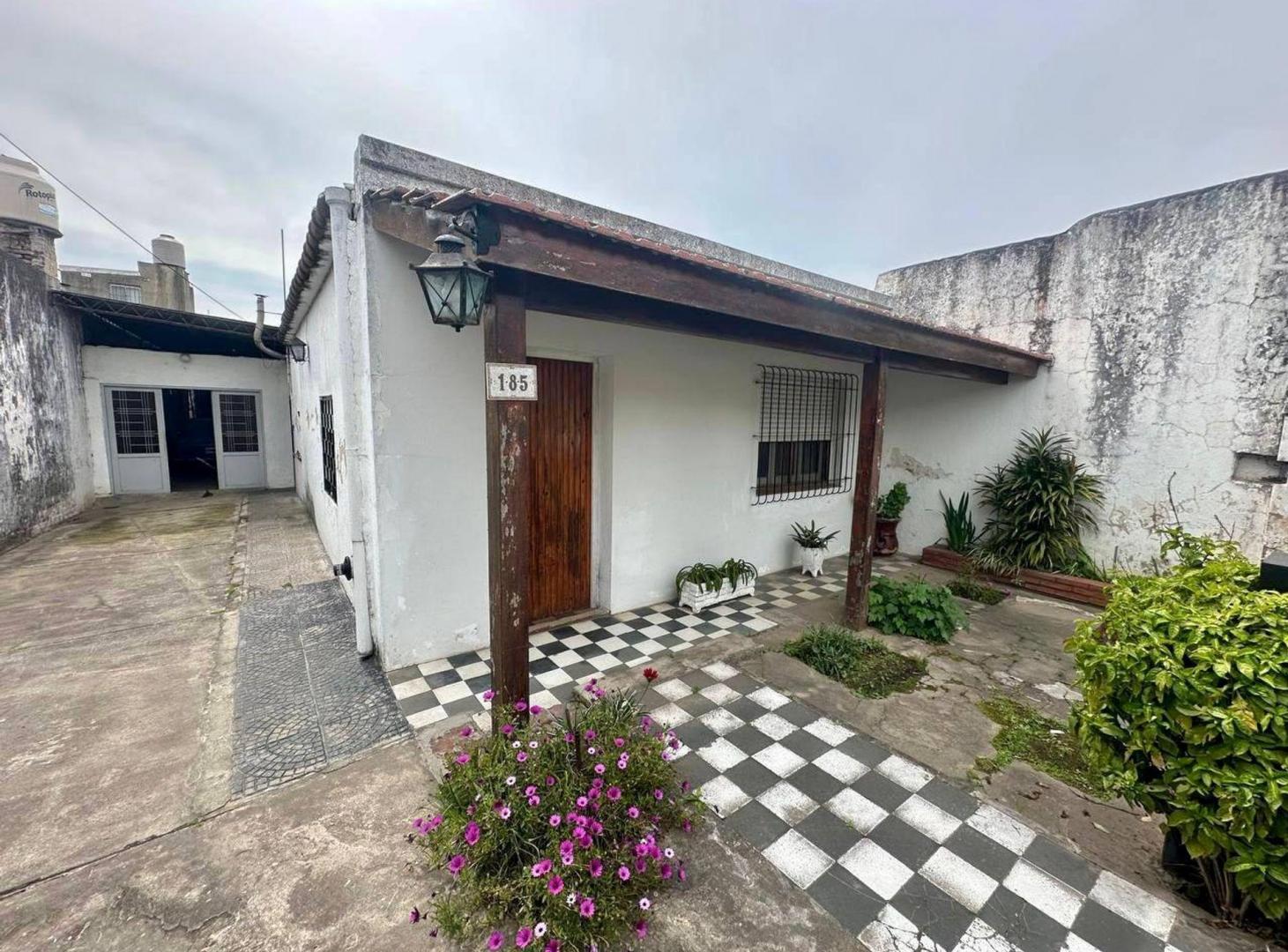 Foto de Casa en venta ESCOBAR CENTRO, APTA CREDITO, imagen 1
