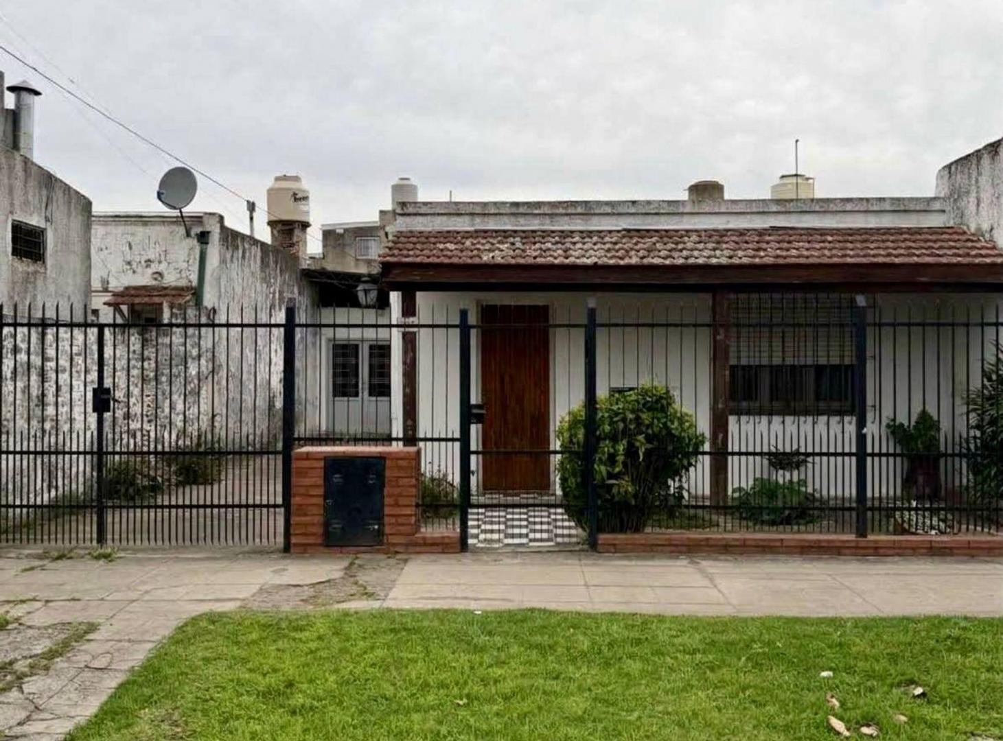 Foto de Casa en venta ESCOBAR CENTRO, APTA CREDITO, imagen 3