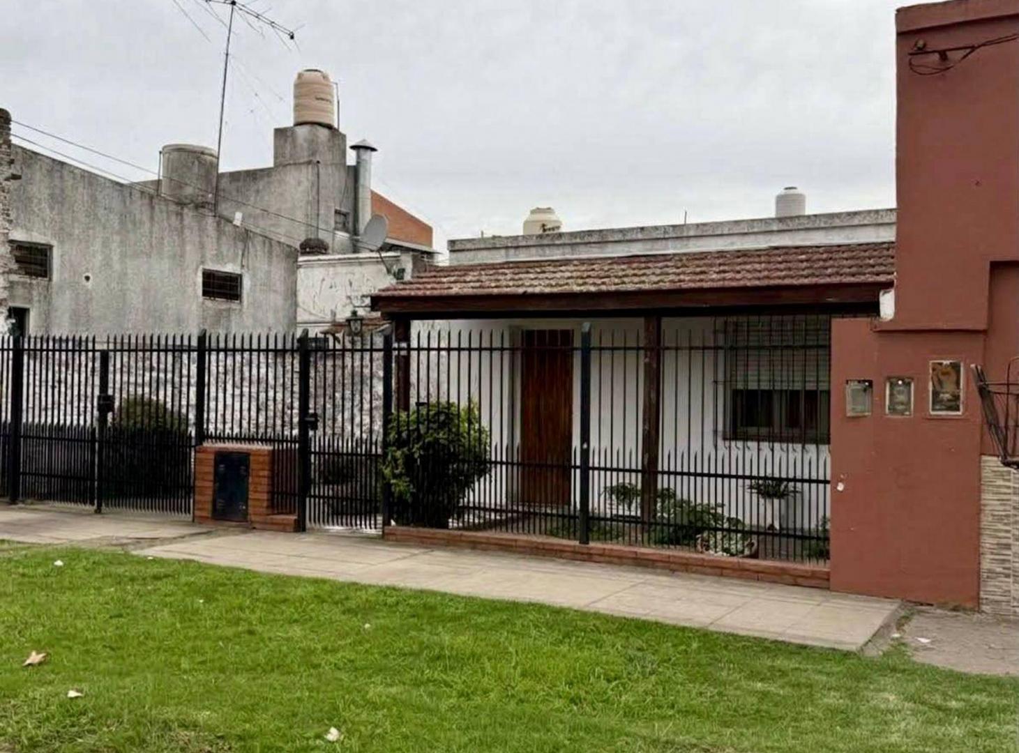 Foto de Casa en venta ESCOBAR CENTRO, APTA CREDITO, imagen 2