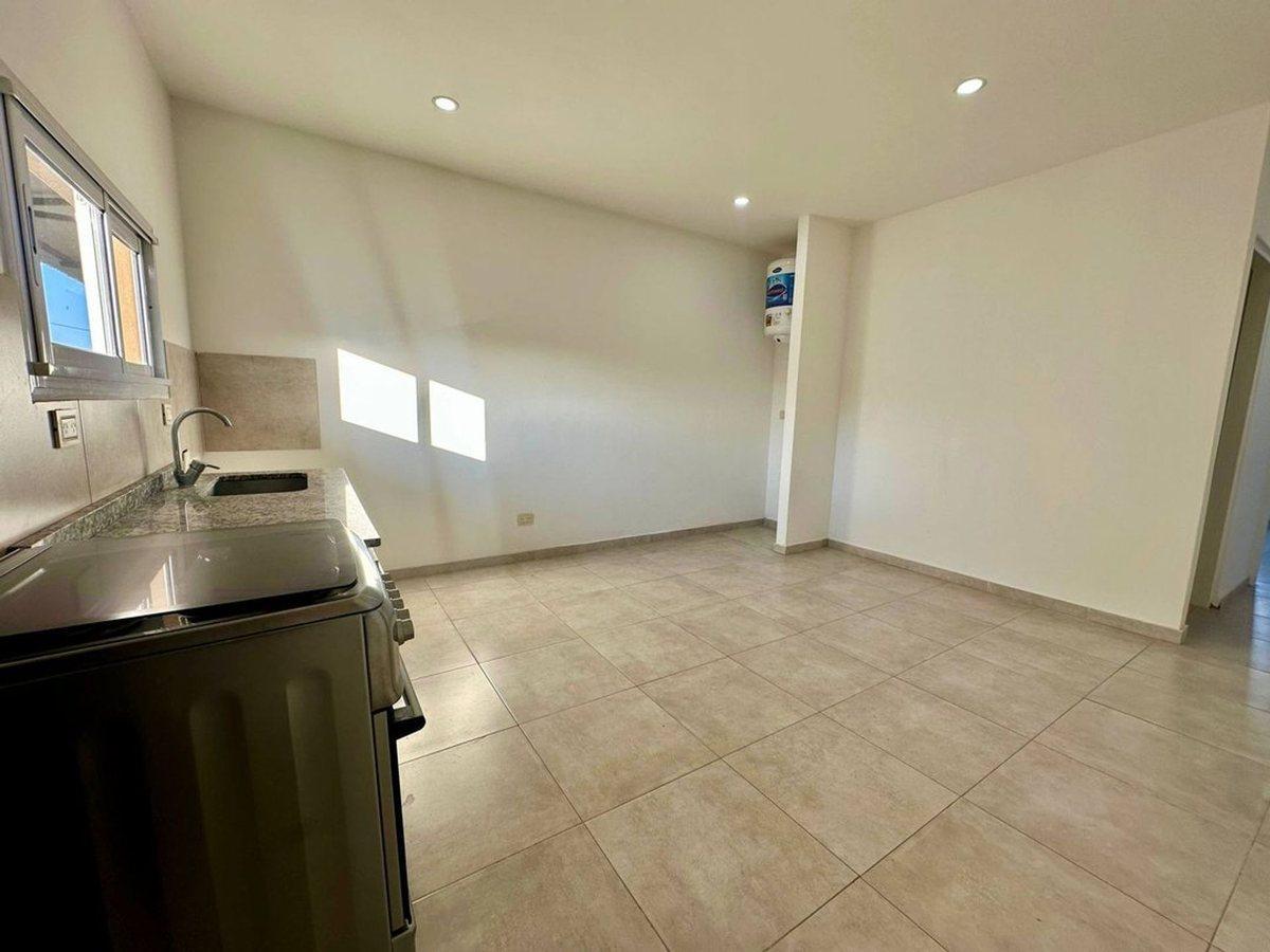 Foto de Venta depto de 2 ambientes en Escobar c/cochera, imagen 1