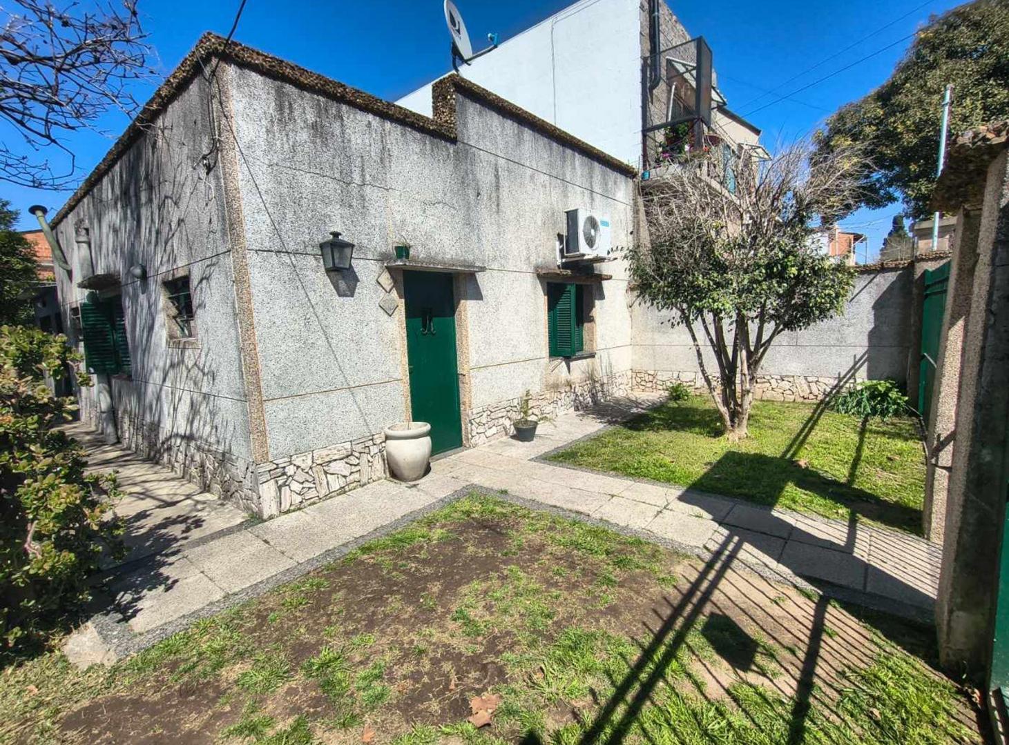 Foto de VENTA CASA 5 AMB EN VENTA - BENAVIDES, imagen 5