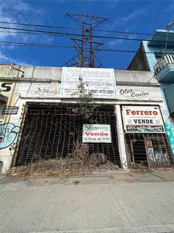 Local S/av. Rivadavia 22.040.cambio de Zonificacion. 3