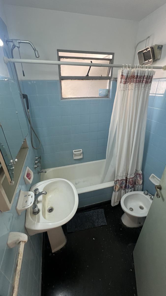 Departamento en Venta. Villa del Parque. 3 Amb. Al Contrafrente. 52 m Cub. 3
