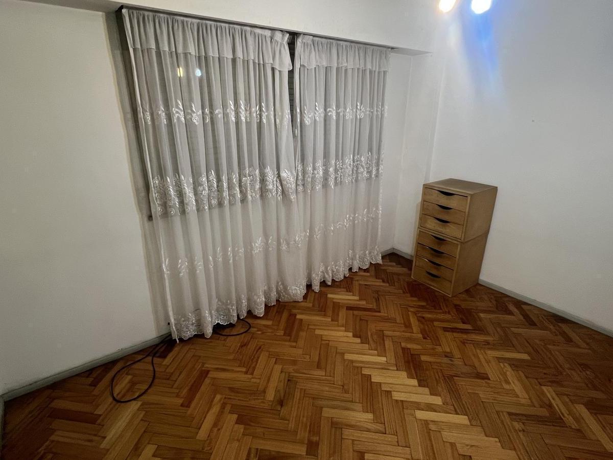 Departamento en Venta. Villa del Parque. 3 Amb. Al Contrafrente. 52 m Cub. 2