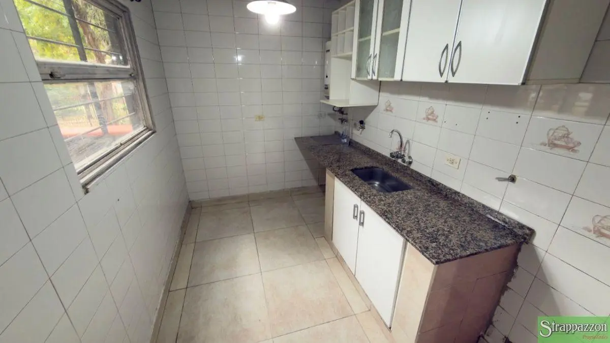 Departamento en Venta. B° I. La Catolica. PB. 4