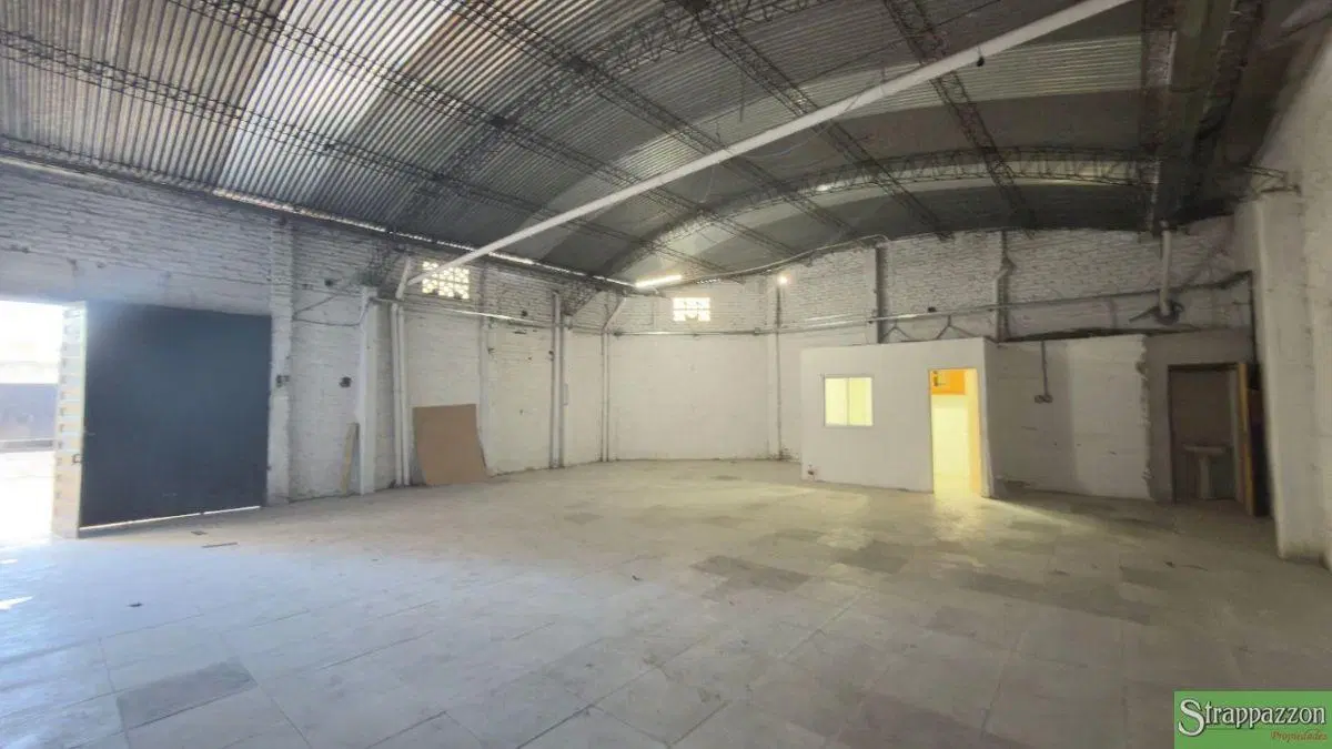 Galpón en alquiler de 200m2 ubicado en Aldo Bonzi 2