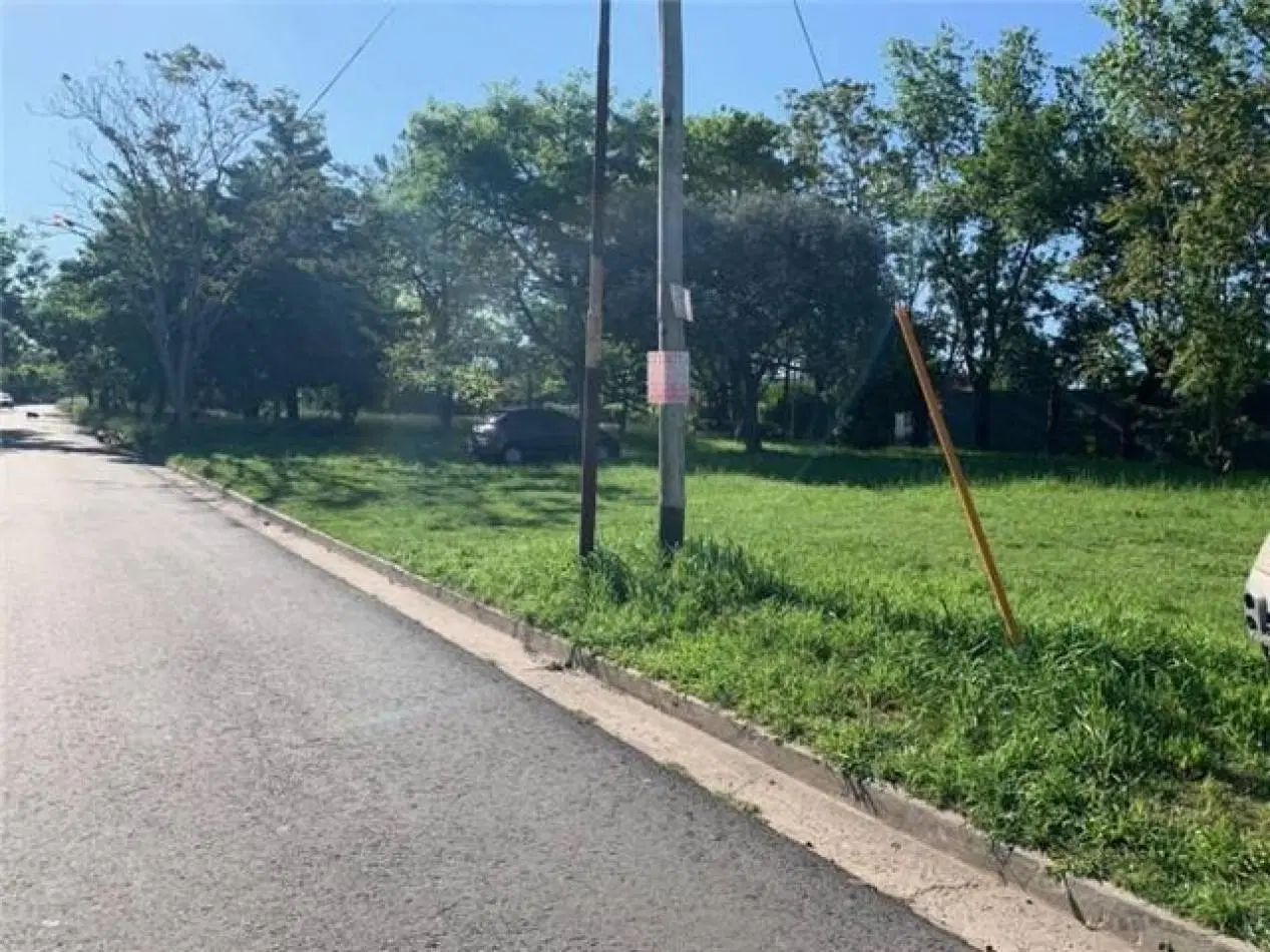 Venta Ciudad Evita Esporal Departamento Planta Baja 2 amb. con cochera fija. 2