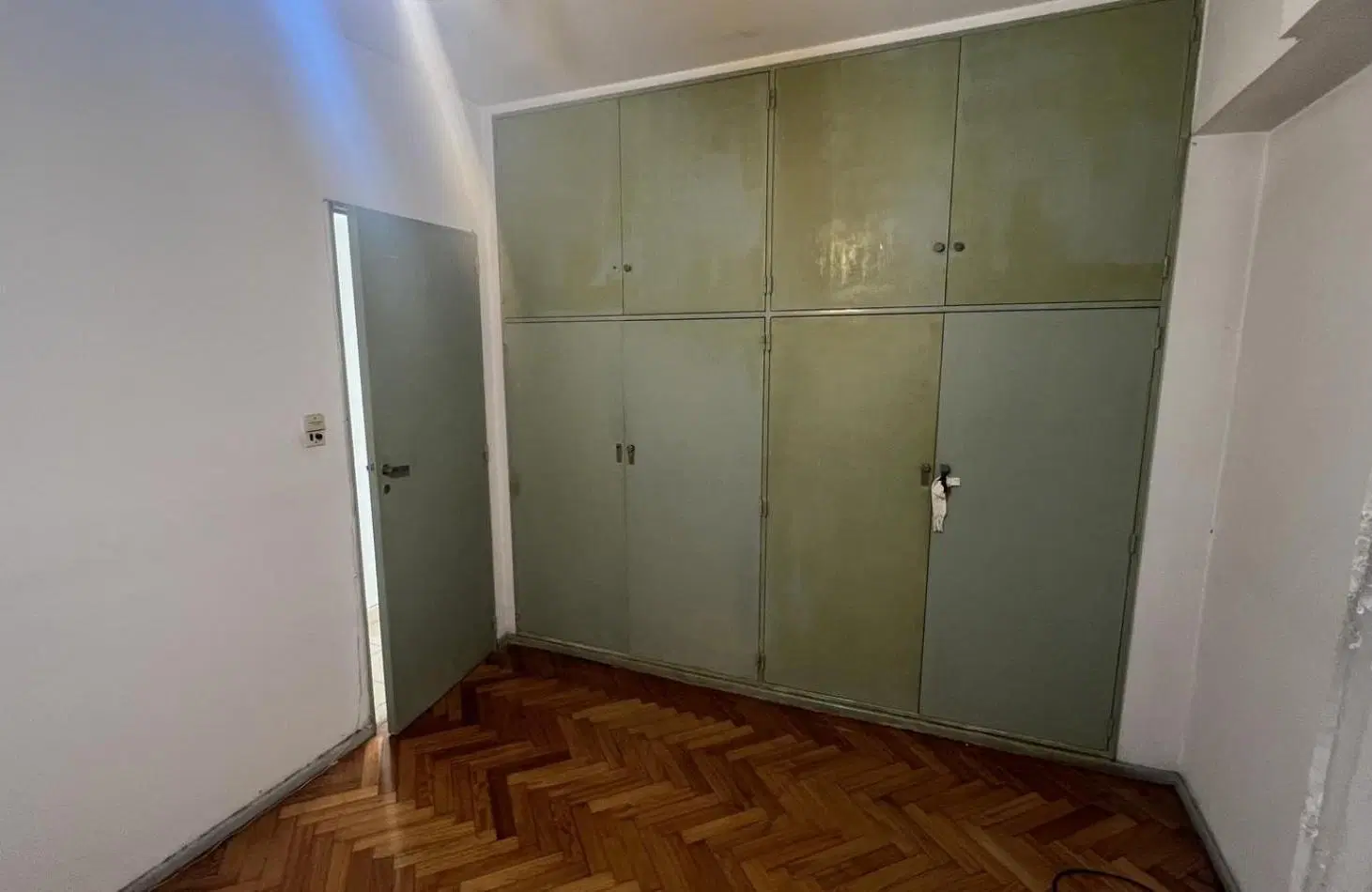 Departamento en Venta. Villa del Parque. 3 amb. al contrafrente. 52 mts cub. 4