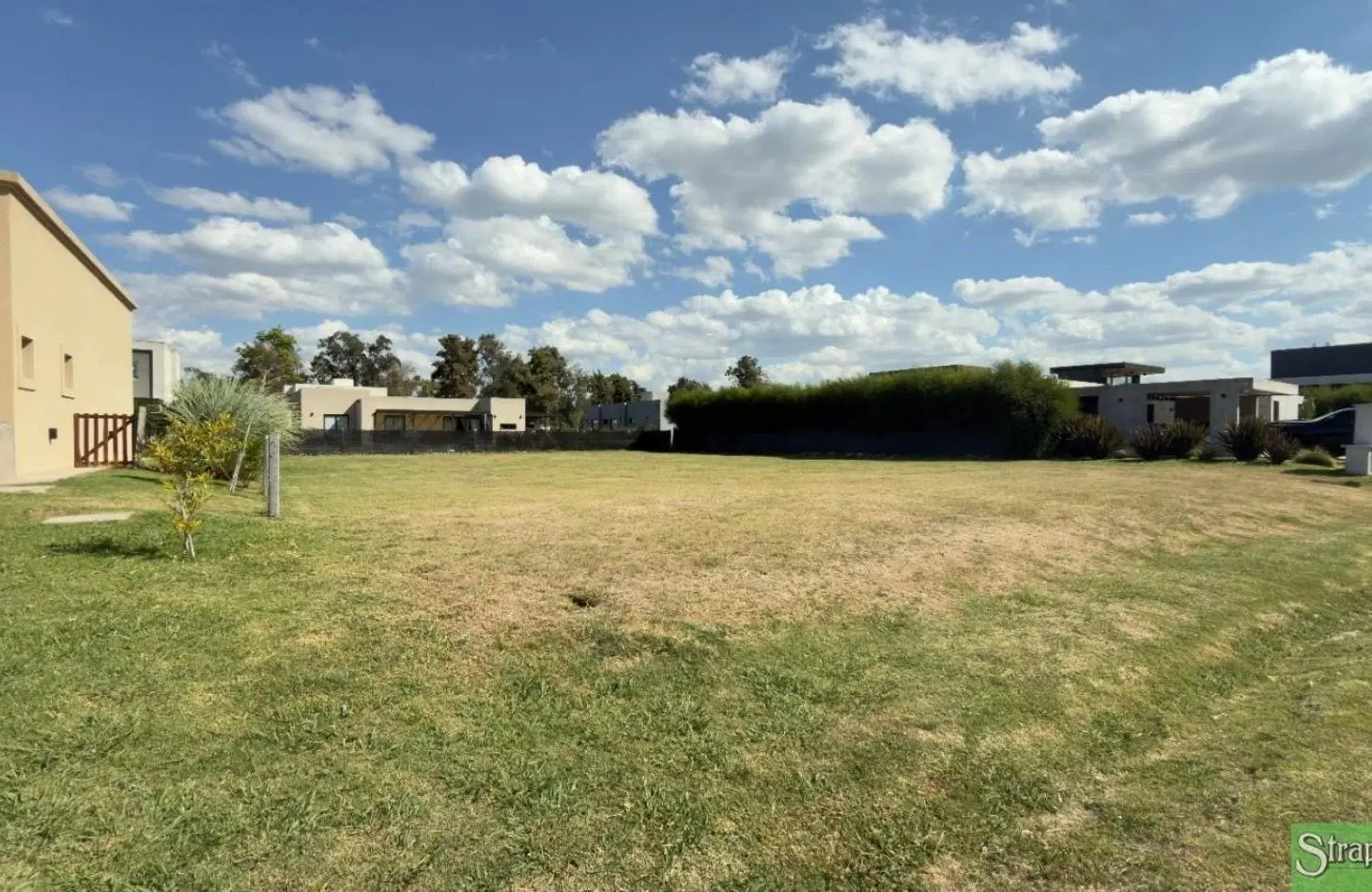 Terreno / Lote en venta de 884m2 ubicado en Francisco Alvarez 2