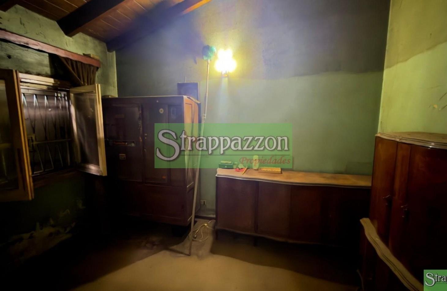 Foto de Chalet en Venta en Ciudad Evita Circ. 3°. 4 amb + Depto. 2 amb. Acepta, imagen 2