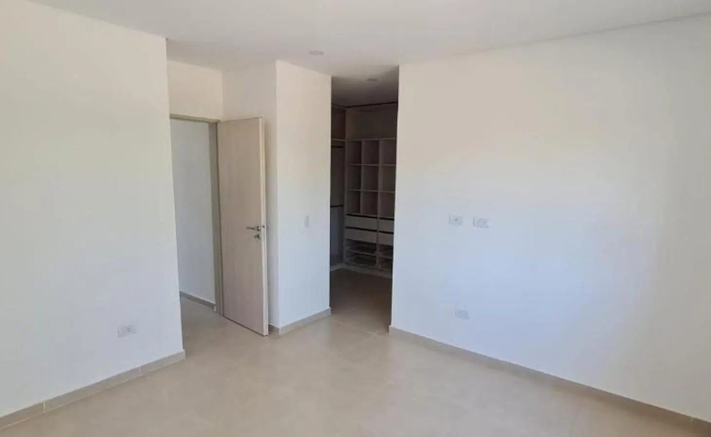 Alvarez del Bosque Casa Duplex a Estrenar Barrio Moreno Francisco Alvarez 2