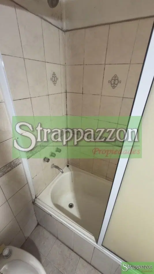 Duplex en venta c/ cochera en Ciudad Evita 2