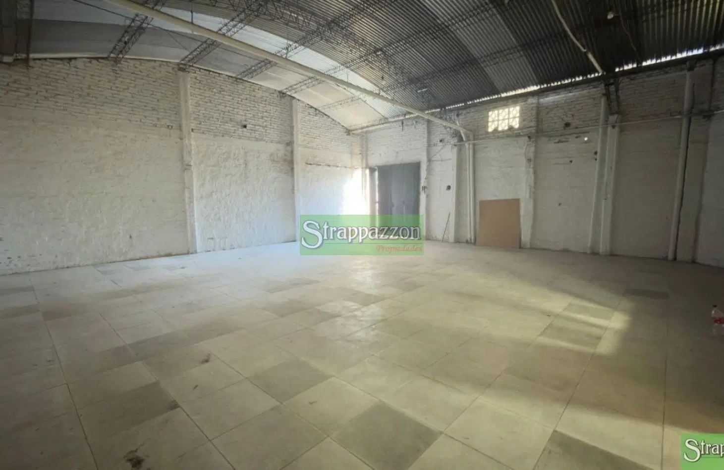 Galpon en alquiler de 200m2 ubicado en Aldo Bonzi 2