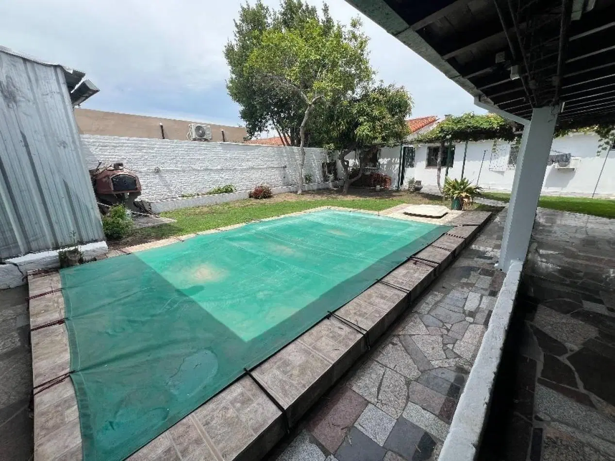 Venta Casa + depto 2 amb. Apto credito. 1