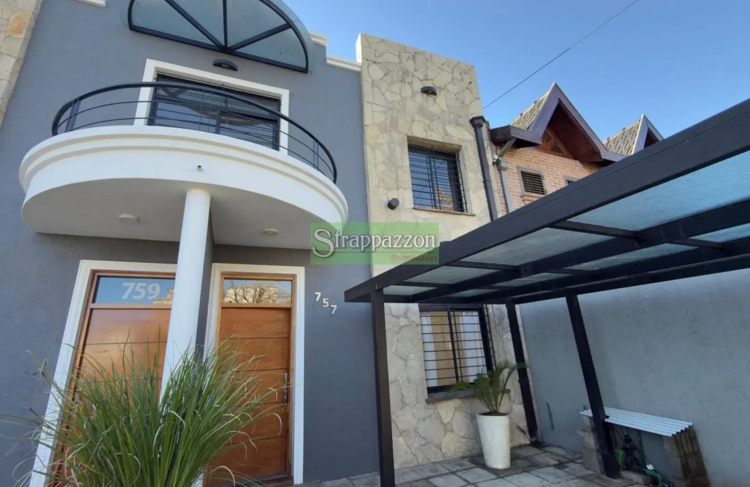 Ituzaingo. Duplex 4 amb. Venta. Apto credito 3