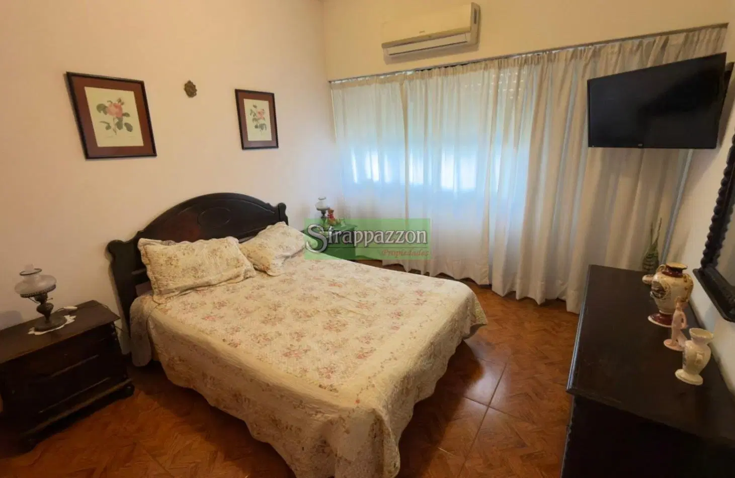 Casa 4 amb. en Venta. Palomar 2