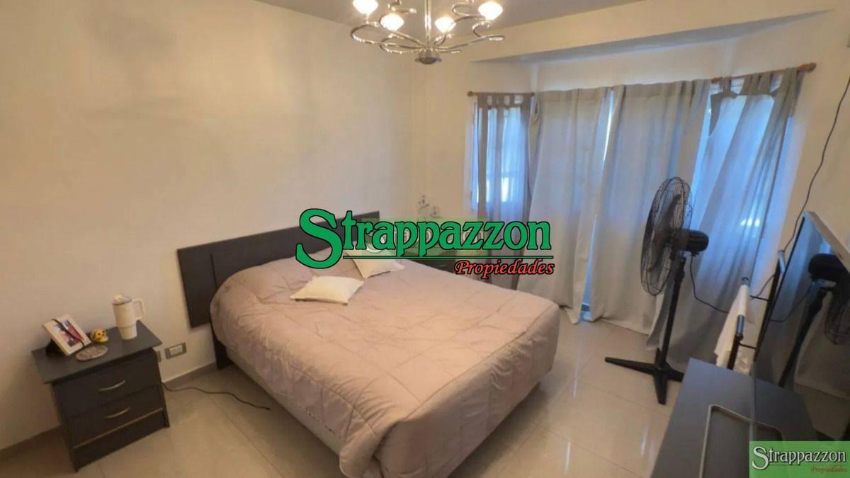 Foto de Casa En Venta En Tapiales, 220 Mts En 3 Plantas. Piscina. Apta Credito, imagen 4