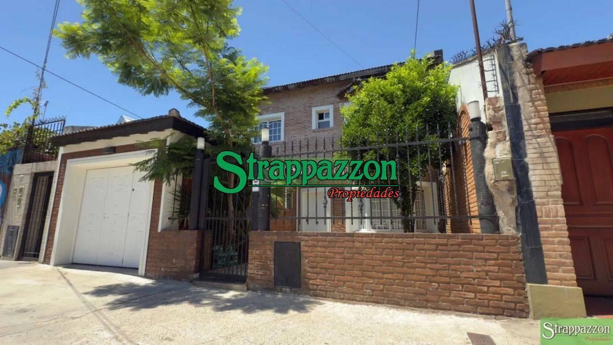 Foto de Casa En Venta En Tapiales, 220 Mts En 3 Plantas. Piscina. Apta Credito, imagen 1